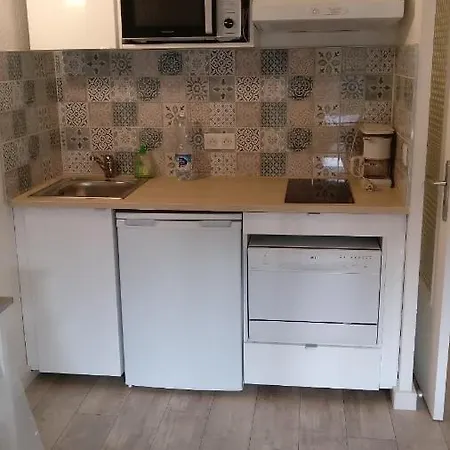 Logement Avec Terrasse Et Parking Privatif A 2 Pas De La Plage * Saint-Cyr-sur-Mer
